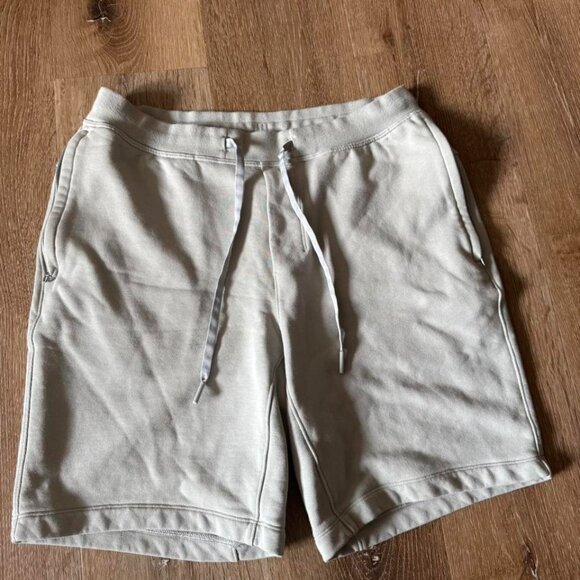 Lululemon Gray Terry Shorts Size M - Picture 1 of 4